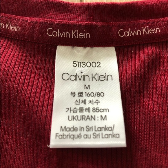 Calvin Klein Henley Neck Logo Embroidered Ribbed Long Sleeve Top in Burgundy M - Picture 6 of 10